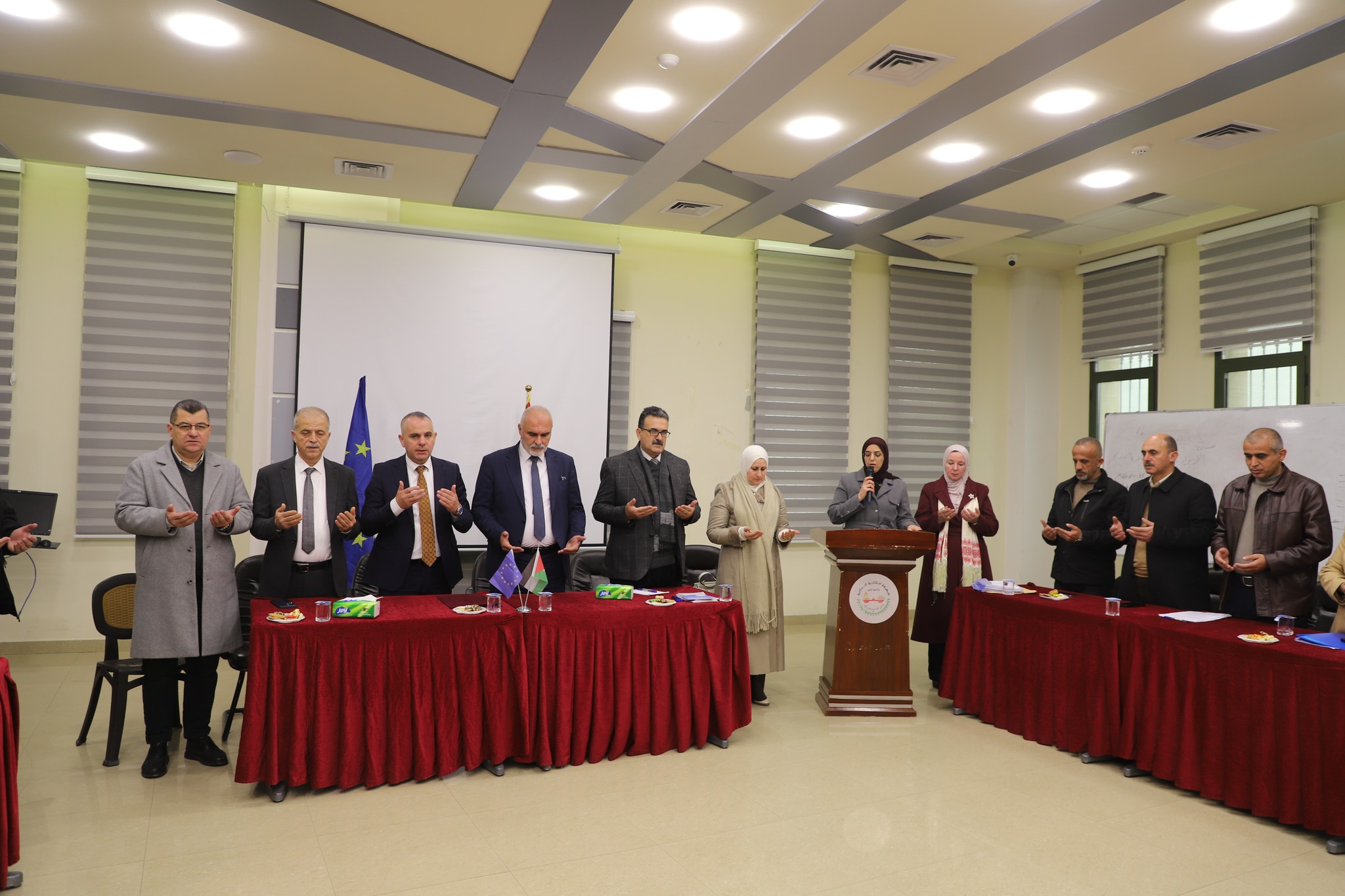 Ministry of Agriculture: Signing (16) project agreements for farmers who met the documentation of damages, worth (862) thousand shekels in Hebron and Bethlehem, within the framework of the agricultural assistance program funded by the European Union 25