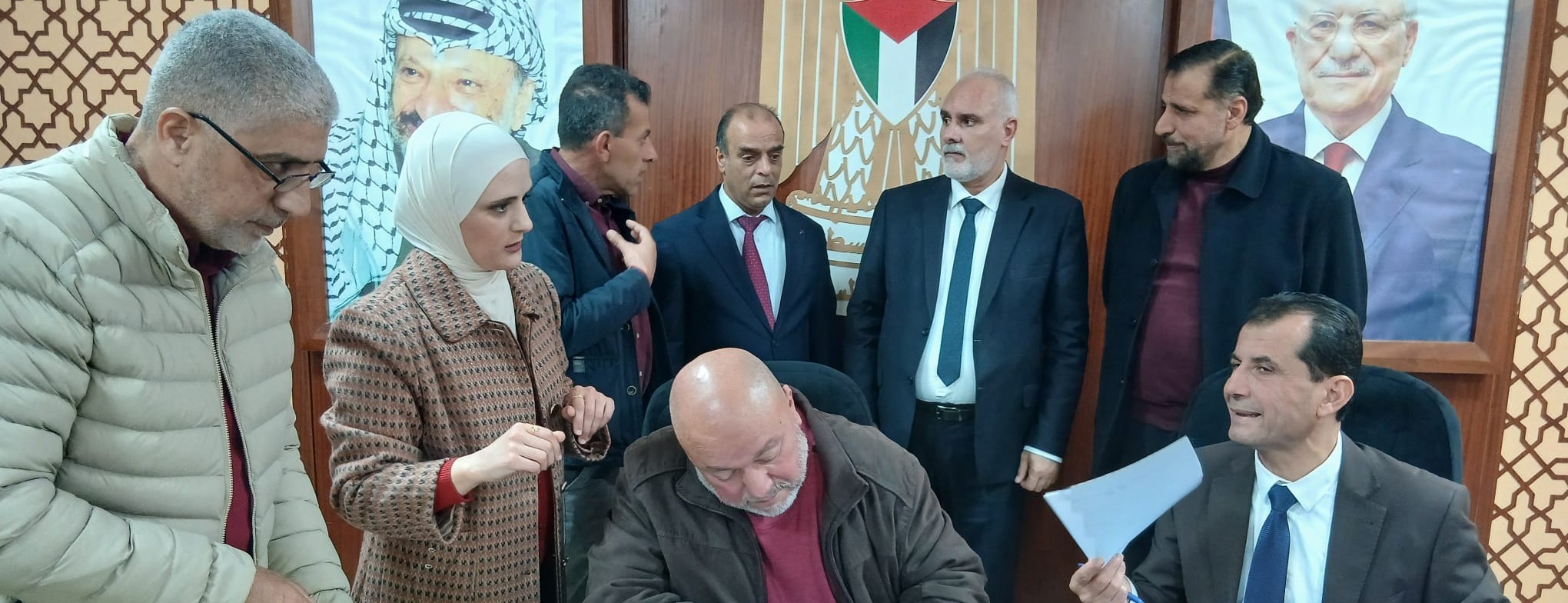 وزارة الزراعة توقع (25) اتفاقية دعم مشاريع لمزارعين مستوفين لتوثيق الأضرار بقيمة (1.236 مليون) شيكل في محافظات نابلس وطوباس وطولكرم وقلقيلية ضمن برنامج المساعدة الزراعية الممول من الاتحاد الأوروبي.