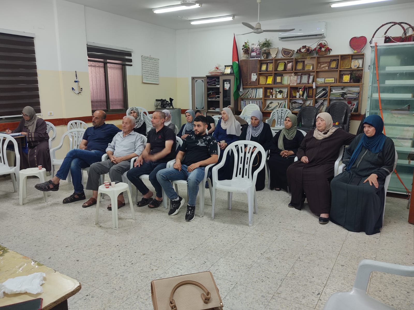 وزارة الزراعة: زراعة طولكرم تنظم بالتعاون مع "جايكا" ضمن مشروع EVAP 3 ورشة تدريبية حول إيجاد الفرص التسويقية لـ 15 &nbsp;مستفيداً من مربي الثروة الحيوانية في صيدا.