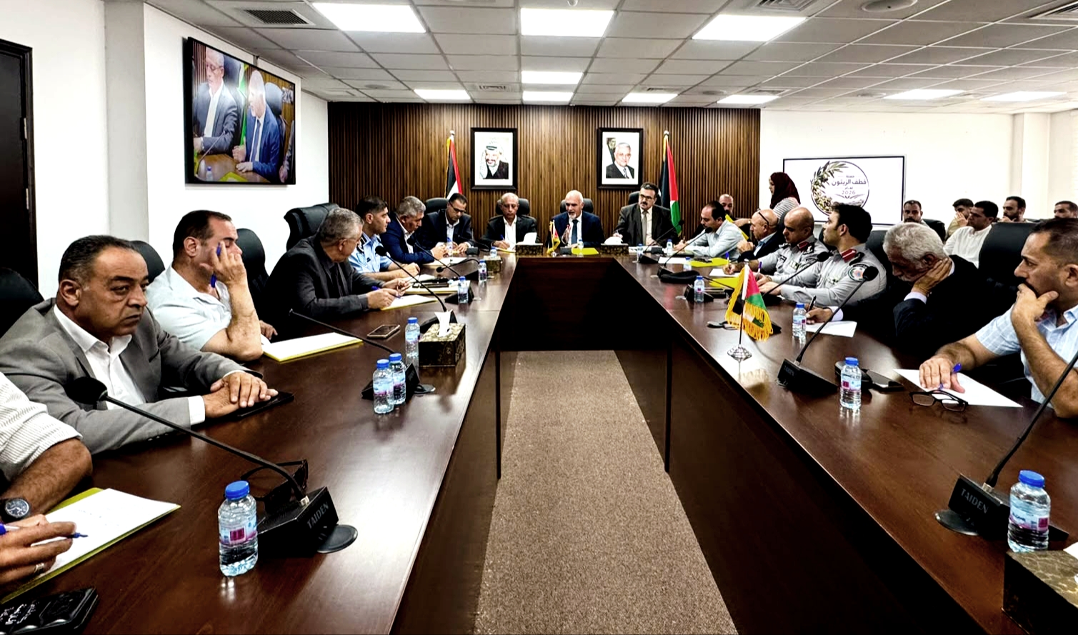🔴 وزارة الزراعة تطلق التحضيرات لحملة قطاف الزيتون 2026 بالشراكة مع المؤسسات الوطنية والدولية.
