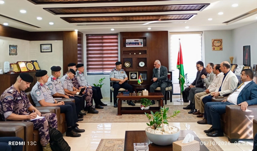 Slaimiya discusses with the Director General of Civil Defense ways to enhance support for farmers during the olive season.