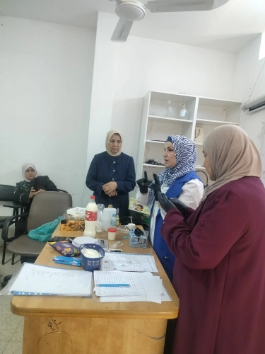 Ministry of Agriculture: Qalqilya Directorate of Agricultureand and FAO , with funding from the European Union, are conducting training on farm management and healthy dairy production practices with the participation of 18 women in Jinsafut