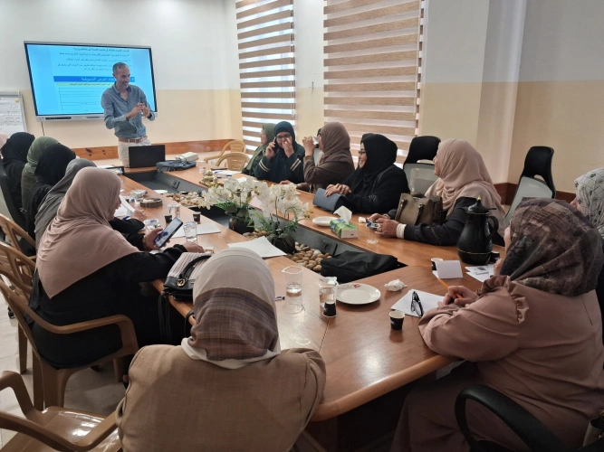 Ministry of Agriculture: Hebron Agriculture trains 17 beneficiaries in Beit Kahil on finding marketing opportunities within the EVAP 3 project in partnership with (JICA).