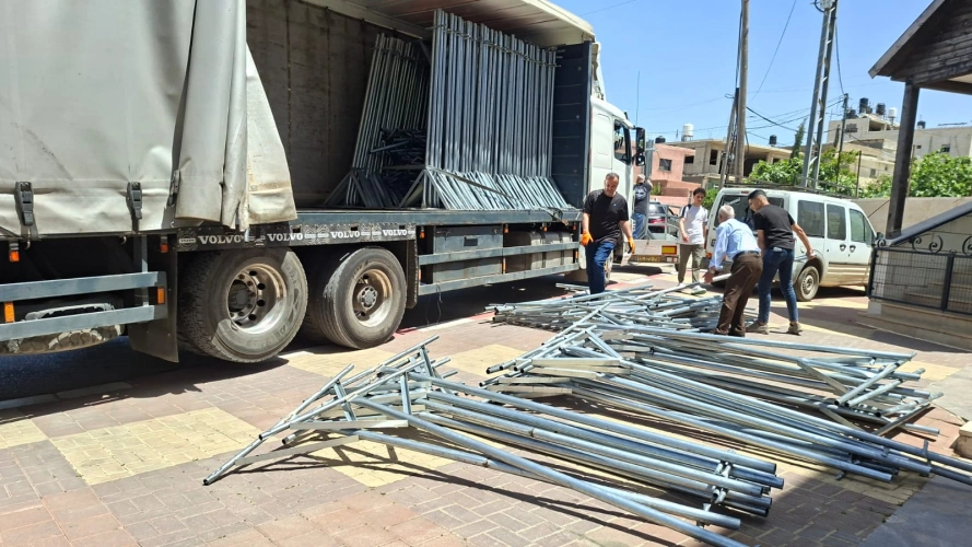 The Ministry of Agriculture, in cooperation with the Jerusalem Agriculture Directorate and Agricultural Relief, is rehabilitating grape farms in Beit Anan, Badu, Beit Ijza, and Beit Duqqu, benefiting 47 farmers across 130 dunams.