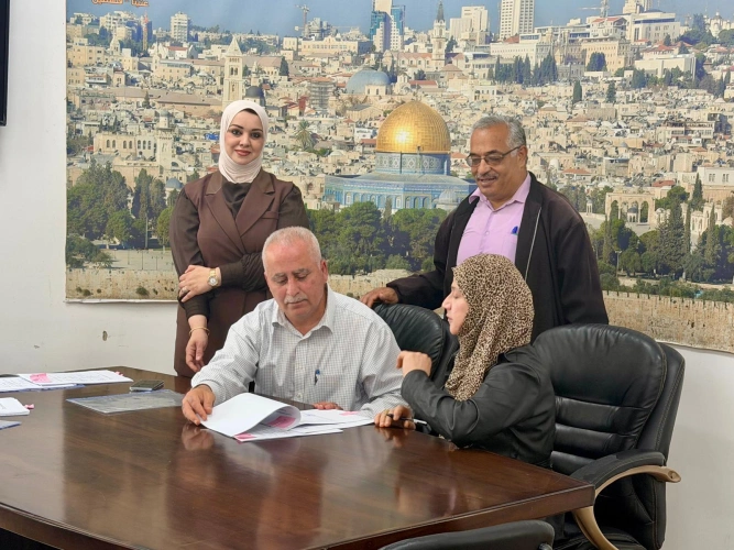 Ministry of Agriculture: Tulkarm Agriculture and the FAO sign five agreements to support agricultural investment in Anabta, Kur, Shufa and Deir al-Ghusun within the (MAP II) program with a total value of (811,128) shekels