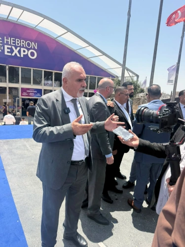 The Minister of Agriculture participates in the launch of the food exhibition - Hebron Expo 2026 and emphasizes the importance of supporting and promoting agricultural products and food industries.