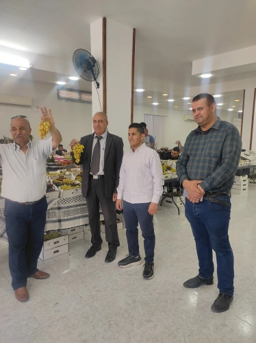 🔴 وزارة الزراعة وشركاؤها تفتتح مهرجان العنب في جنين لتعزيز تسويق المنتج المحلي ودعم صمود المزارعين.