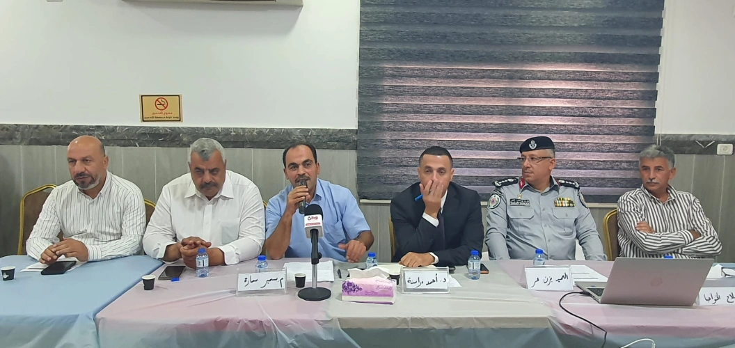 🔴 وزارة الزراعة من مؤتمر "القرية في مواجهة المستعمرة": المزارع الفلسطيني خط الدفاع الأول عن الأرض واستراتيجيتنا تقوم على "المنعة والاعتماد على الذات".