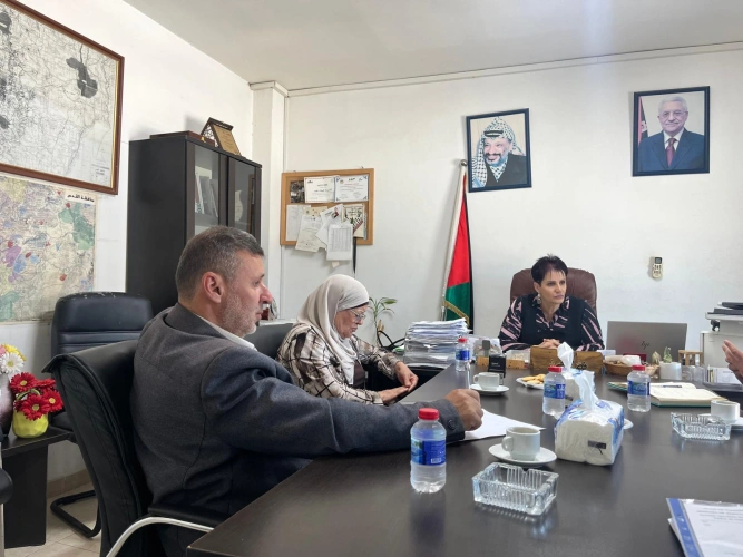 The Ministry of Agriculture in Jerusalem plans to implement four model grape cultivation demonstrations in northwest Jerusalem, in partnership with Agricultural Relief and funded by the Government of the Netherlands with 120,000 shekels