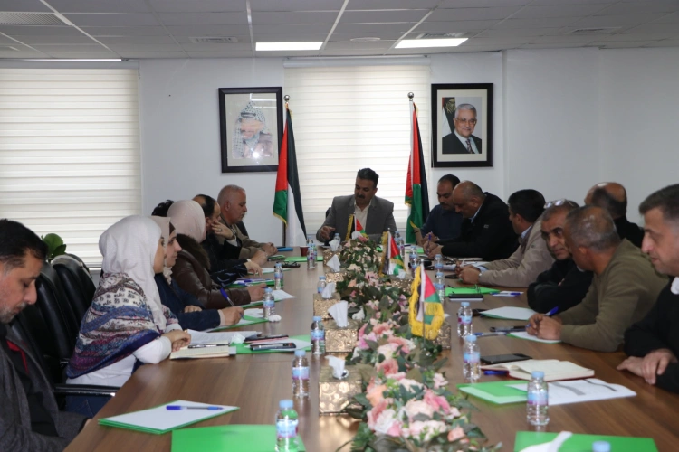 The Deputy Minister and the Minister’s Advisor for Governorate Affairs discuss strengthening governance and developing institutional performance, and follow up on the implementation of the financial grants project with FAO