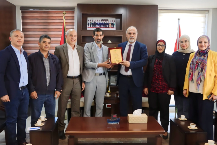Minister Slaimiya discusses with the elected council of the Agricultural Engineers Syndicate ways to develop joint cooperation to serve the agricultural sector