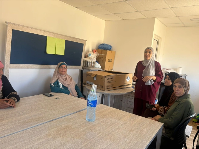 Ministry of Agriculture: Ramallah and Al-Bireh Agriculture Directorate implements a workshop for 15 beneficiaries in Deir Sudan in partnership with JICA within the "Evab 3" project.