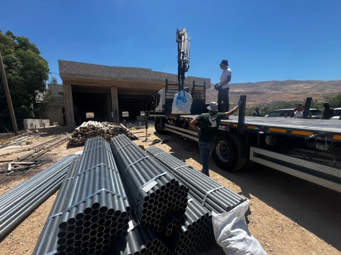 Under the supervision of the Central Jordan Valley Department/Nablus Agriculture, Agricultural Relief distributed supplies to rehabilitate 54 dunams of grape farms in Al-Nasariya and Froush Beit Dajan, benefiting 27 farmers with Dutch support