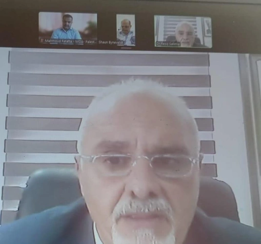 The Minister of Agriculture and the South African Ambassador to the State of Palestine discuss launching a new phase of agricultural and development partnership.