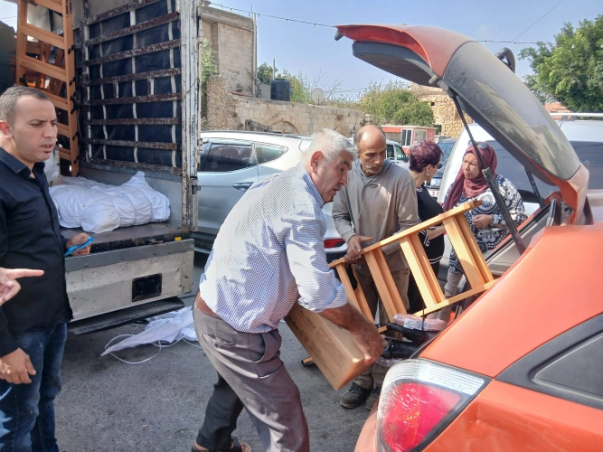 🔴 وزارة الزراعة: زراعة القدس ومركز العمل التنموي "معاً" يوزّعان 43 قطّافة زيتون وسلّماً ومفارش على 43 مزارعاً في بلدات بيت عنان والنبي صموئيل وبيت إكسا وجبع بتمويل من الصندوق الإنساني للأرض الفلسطينية المحتلة.
