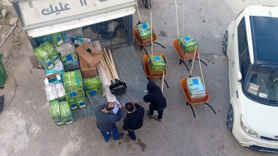 Ministry of Agriculture: Jerusalem Agriculture Directorate, in partnership with the Bayt Mal Al-Quds Al-Sharif Agency and the Land Research Center, distributed 75 veterinary kits to livestock breeders as part of the "Sumud" project