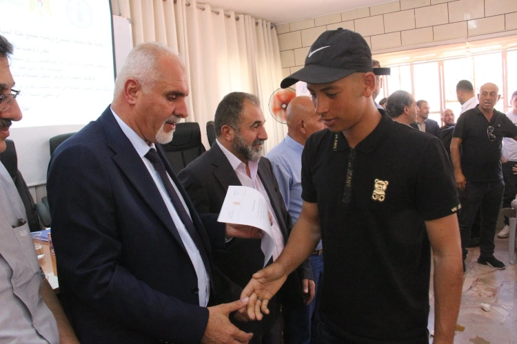 Slaimiyah meets with farmers from Yatta and Al-Samu’ and delivers financial grants to 141 beneficiaries within the field and fodder crops project in partnership with FAO