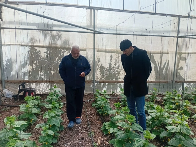 Ministry of Agriculture: Guidance tours and field inspections in Bani Na’im, Nuba and Kharas to organize farms and enhance production