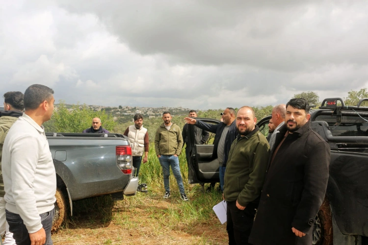 Ministry of Agriculture:  Support agreements were signed for (29) beneficiaries in the town of Idhna within the Food Security Improvement Project