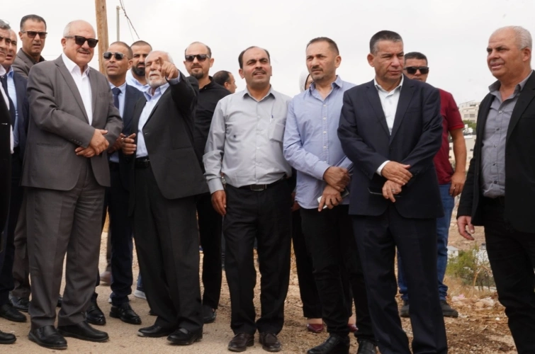 The Ministry of Agriculture participates in a government tour of a number of villages and towns in Ramallah and Al-Bireh to follow up on their needs.