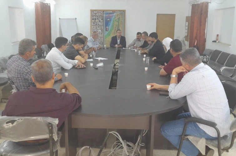 Ministry of Agriculture: Nablus Agriculture Directorate holds a workshop on honey marketing and protecting the Palestinian product with the participation of 15 specialized beekeepers.