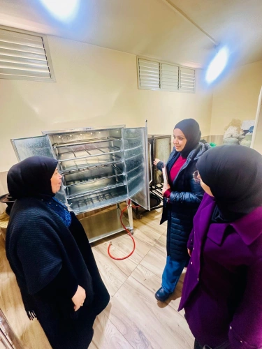 Ministry of Agriculture: Tulkarm Agriculture Directorate and the Rural Women's Development Association deliver agricultural food processing equipment to 100 beneficiaries in three cooperative societies with funding from (BMZ)