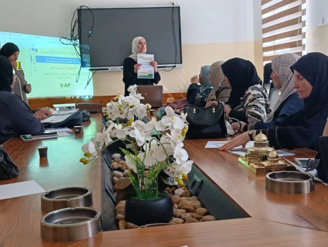 🔴 وزارة الزراعة: زراعة الخليل بالتعاون مع (JICA)، تنفذ ورشة تدريبية لـ12 مزارعة من سيدات بيت كاحل حول زيادة الربحية ضمن مشروع EVAP – المرحلة الثالثة.