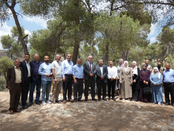 Ministery of Agriculture: Slaimiya launches an institutional movement from Hebron... Agriculture is at the heart of the equation of resilience and development.