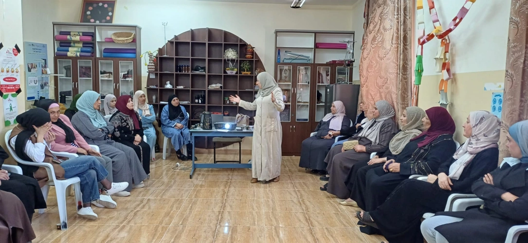 Ministry of Agriculture: The South Hebron Agriculture Directorate, with funding from the FAO, implements a specialized training in farm management for 25 women on public safety and dairy product manufacturing in the village of Ska