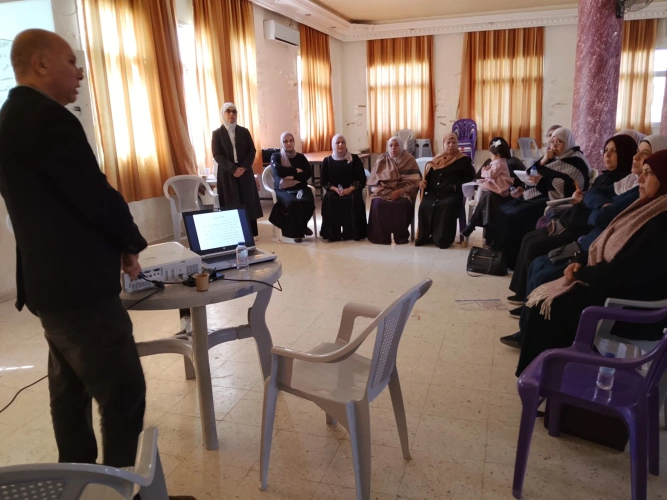 Ministry of Agriculture: Salfit Agriculture Directorate conducts an awareness lecture on olive pests in Iskaka with the participation of 15 beneficiaries within the Field School program funded by UNDP