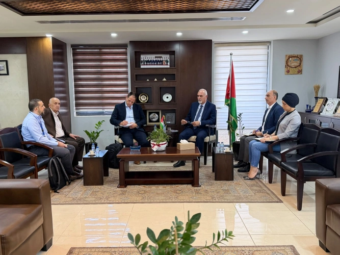 🔴 وزير الزراعة يبحث مع وفد من منظمة الإغاثة الكاثوليكية تعزيز التعاون لدعم المزارعين والأمن الغذائي