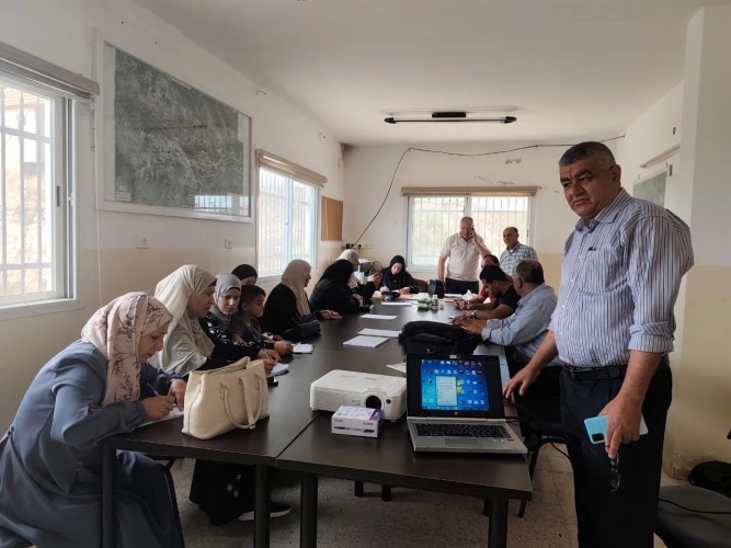وزارة الزراعة: زراعة سلفيت تنفذ محاضرتين تدريبيتين لـ15 مستفيدة في قرية فرخة حول إدارة مزارع المجترات وسلامة منتجات الألبان بتمويل من الفاو.